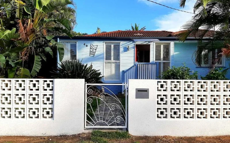 retro-breeze-block-fence.jpg