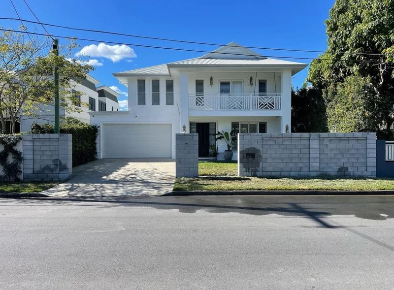 solid-block-fence-bulimba.jpg