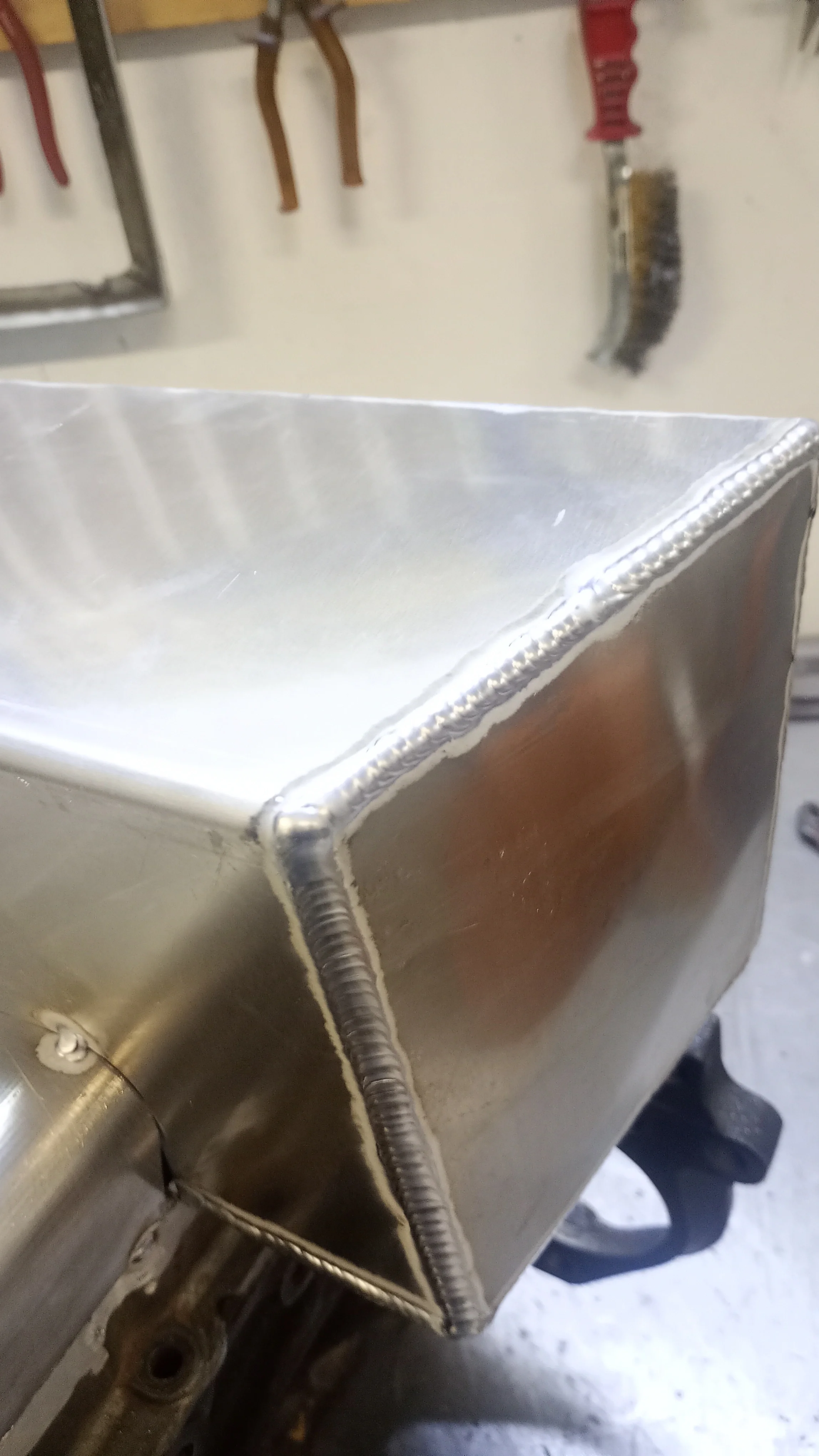 Olajteknő bővítés