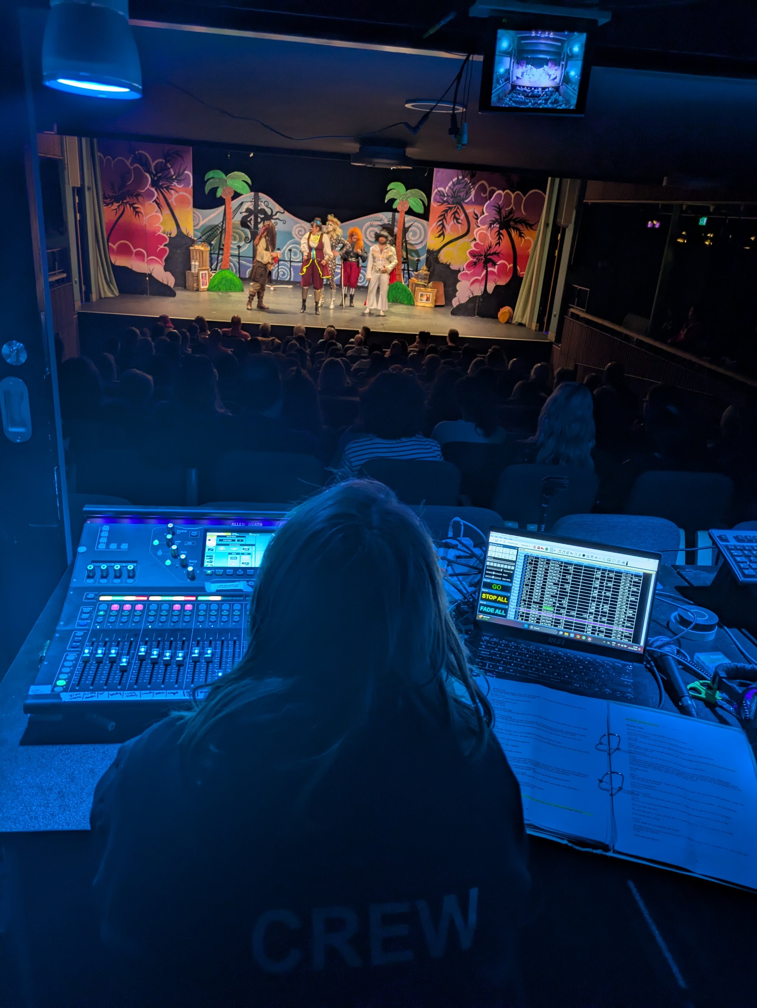 This was taken mid-show, as I mixed the show and operated the effects tracks via my laptop.
