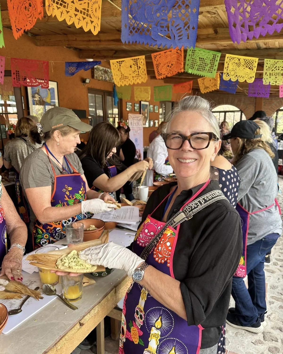 From London to México: An Unexpected Journey with Extraordinary Dames