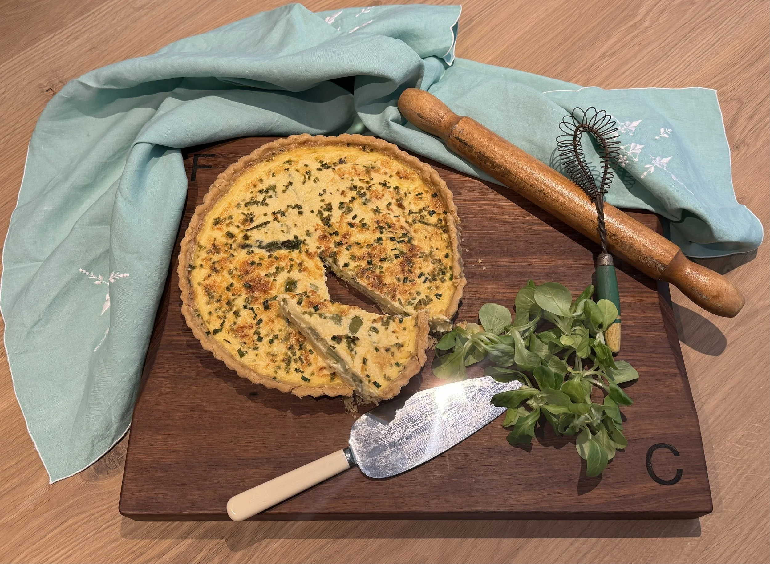 Asparagus and Hollandaise Tart