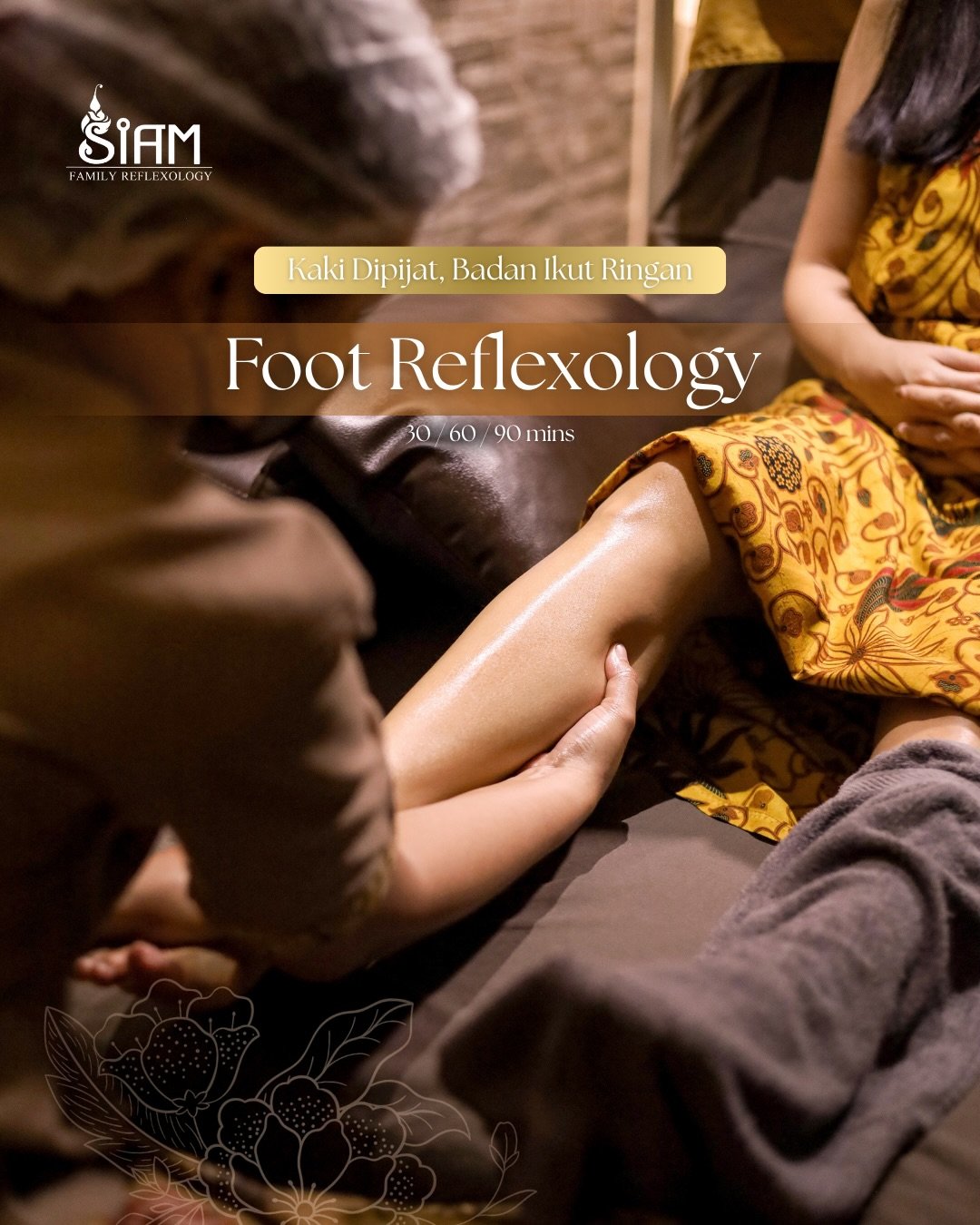 Kaki terasa berat setelah seharian beraktivitas? 👣✨
Saatnya beri waktu untuk tubuh beristirahat

Dengan Foot Reflexology, titik-titik refleksi pada kaki dipijat secara terarah untuk membantu meredakan pegal, melancarkan sirkulasi, dan memberikan ras