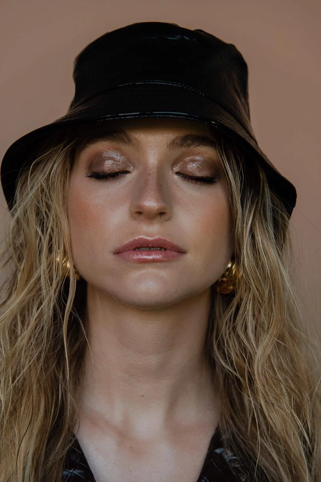 Commercial makeup for brands and photoshoots