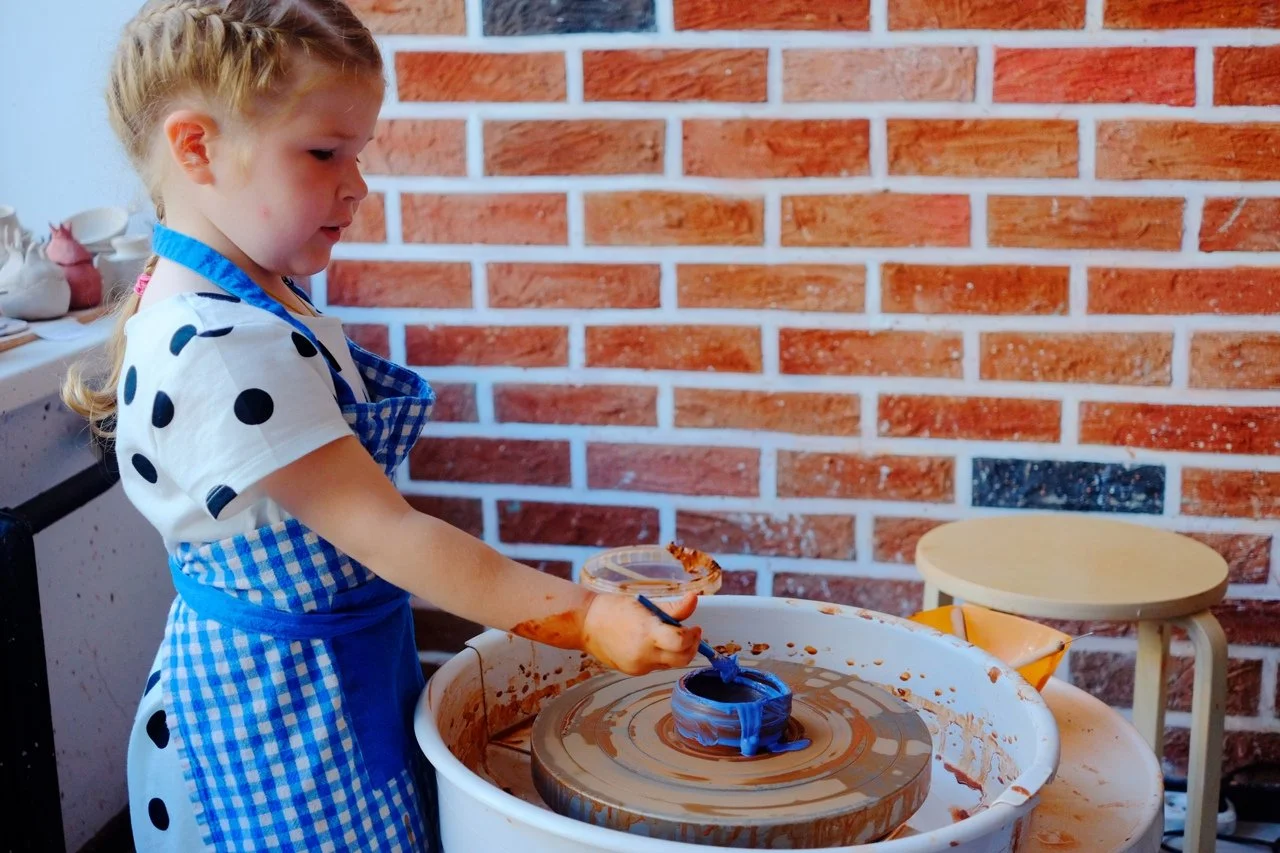 kids pottery classes