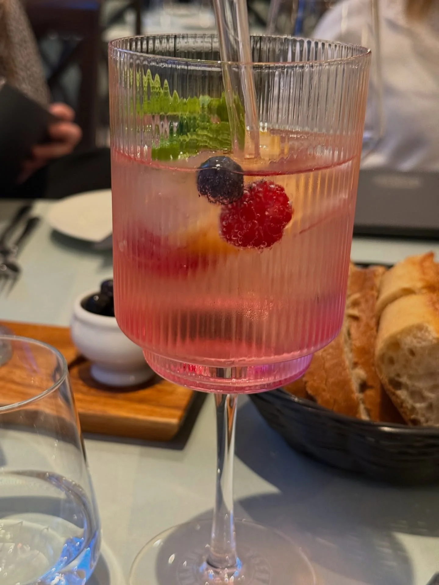 💫March Camera Roll 💫

Ich sags wie&rsquo;s ist: Der M&auml;rz war wild. Oder auch: Der ganz normale Wahnsinn zwischen Gr&uuml;ndung, Vortr&auml;gen und Mandatsarbeit.

Wer in Deutschland schonmal gegr&uuml;ndet hat, wei&szlig;, das Gr&uuml;nden in 