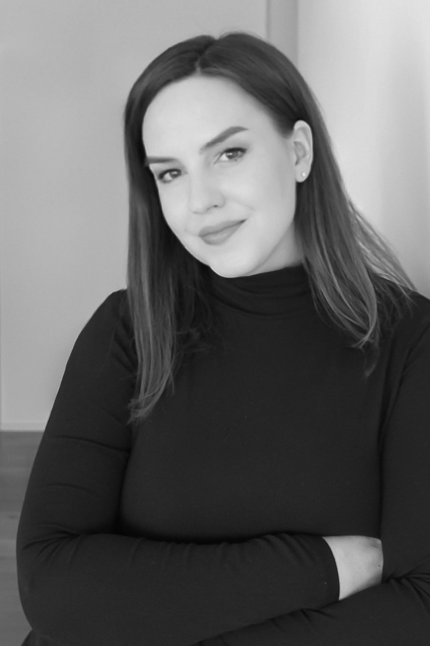 Portrait of Linda Röhrich, artist and founder of The Signature Bottle