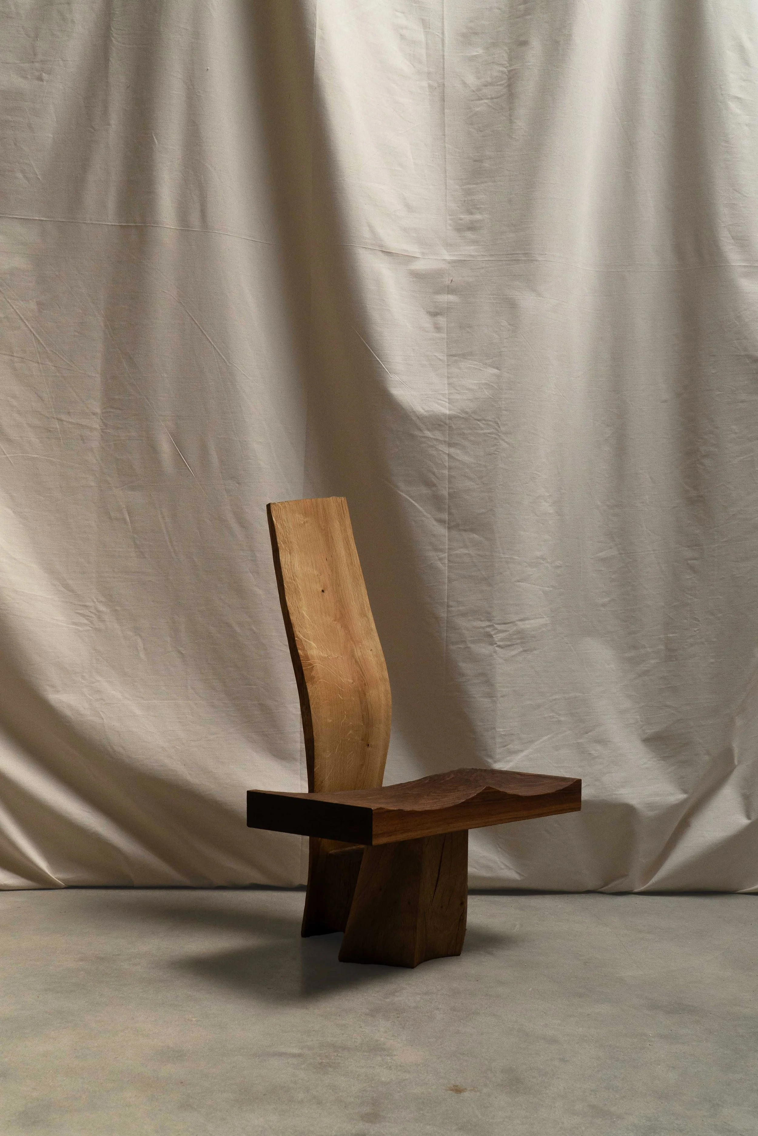 CONTEMPLATION CHAIR