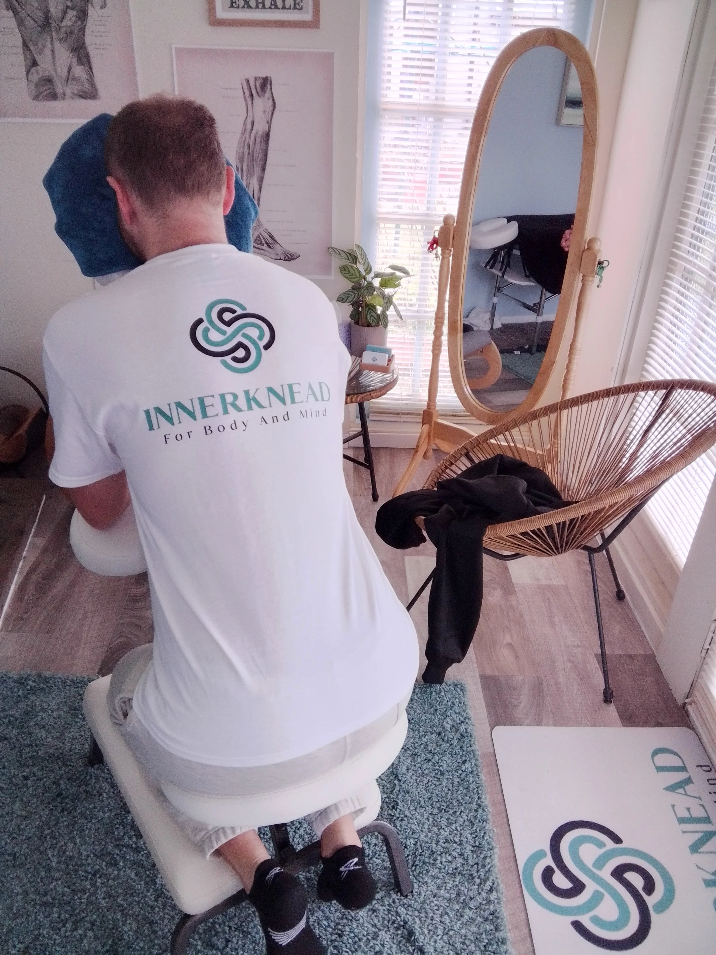 Seated Acupressure Chair Massage