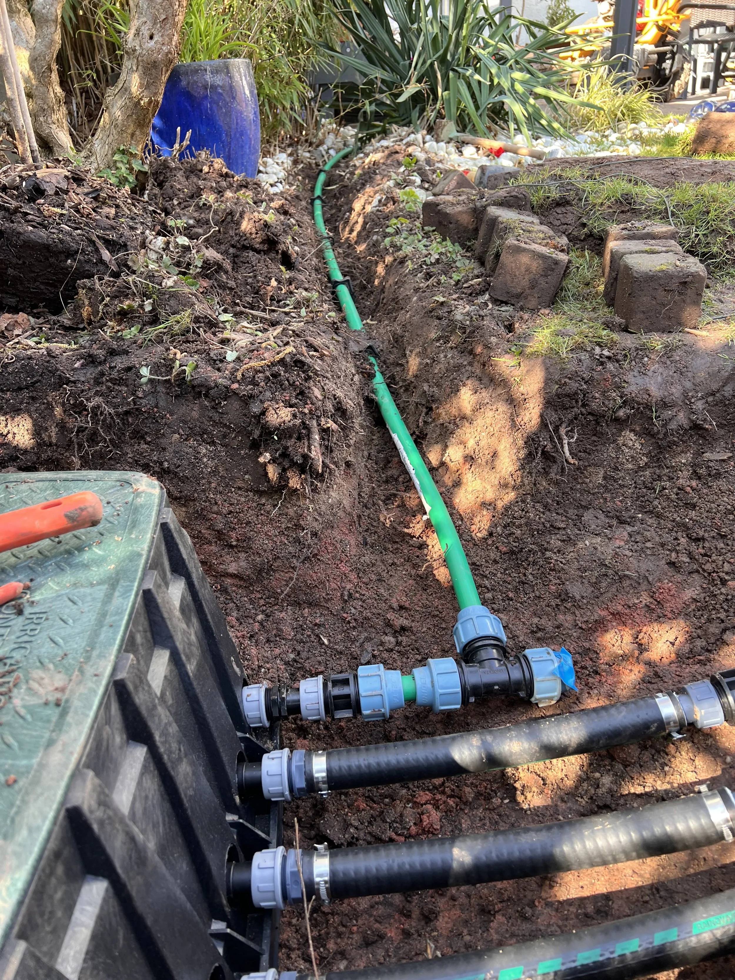 Verlegung der Bewässerungsleitungen