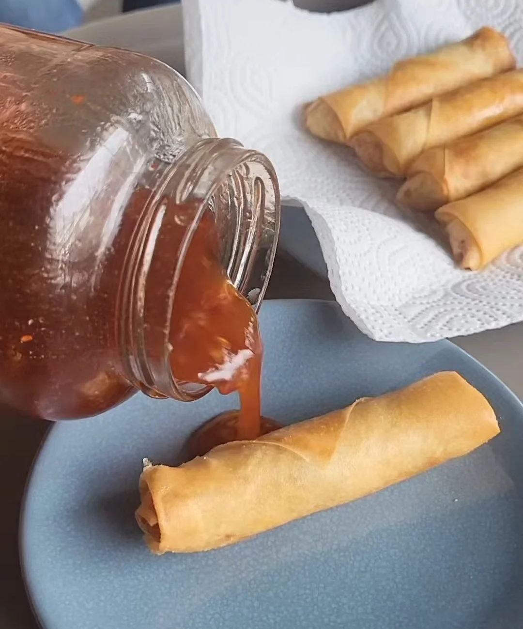 Zelfgemaakte sweet chilisaus