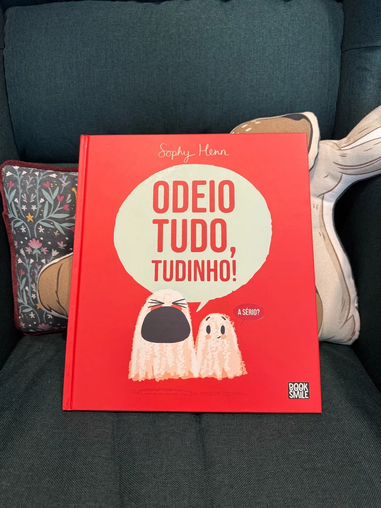 Capa do livro Odeio tudo tudinho