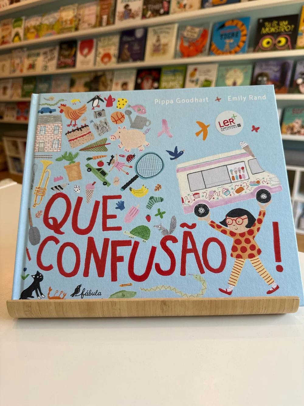 Capa do livro Que Confusão!