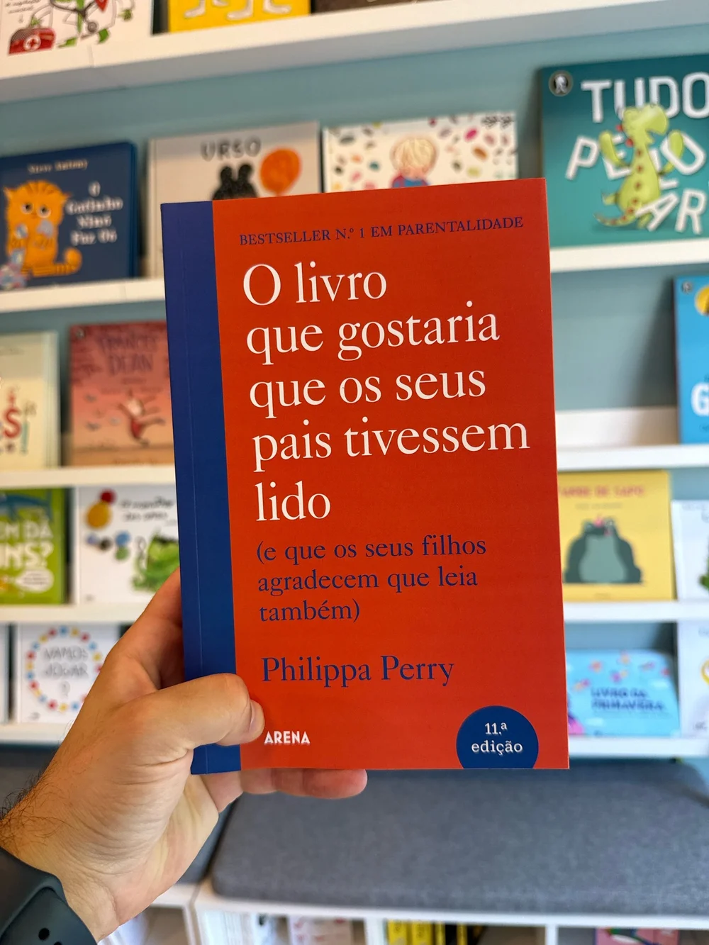 Capa do livro O livro que gostaria que os seus pais tivessem lido