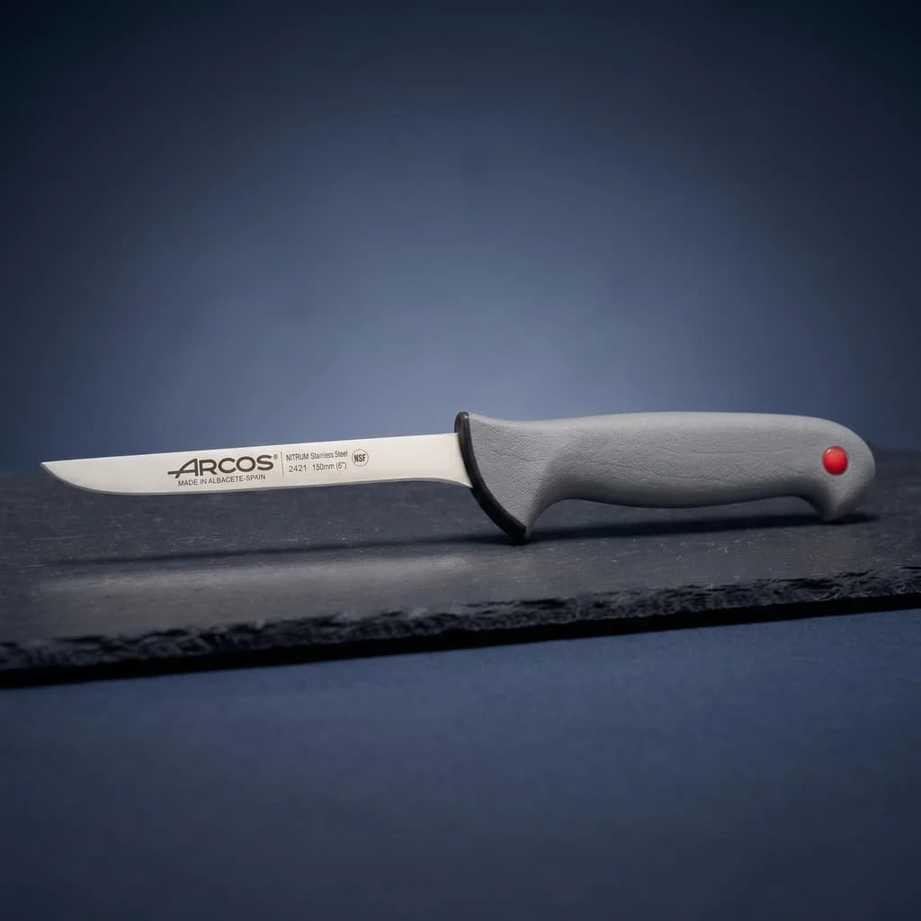 Cuchillo en Fondo Elegante 1024x1024.jpg