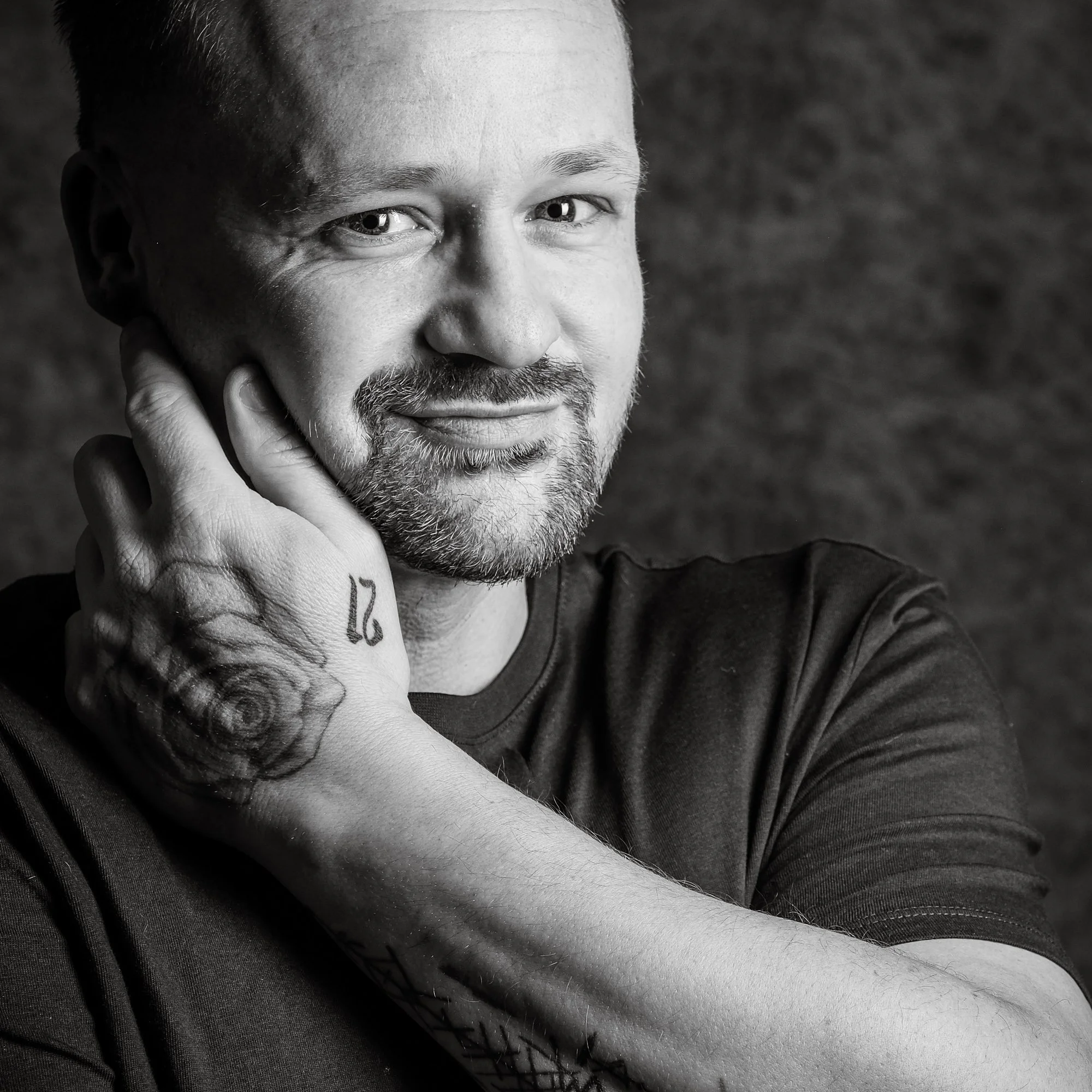 Portrait studio noir et blanc