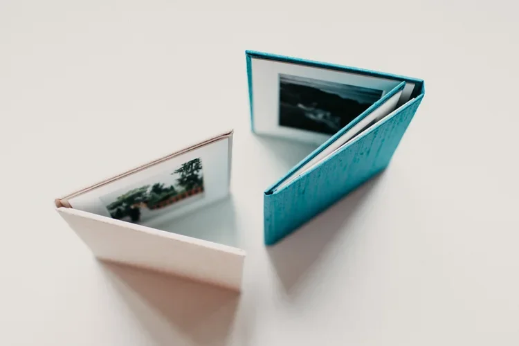 Duo Folio - Starting at $ 165