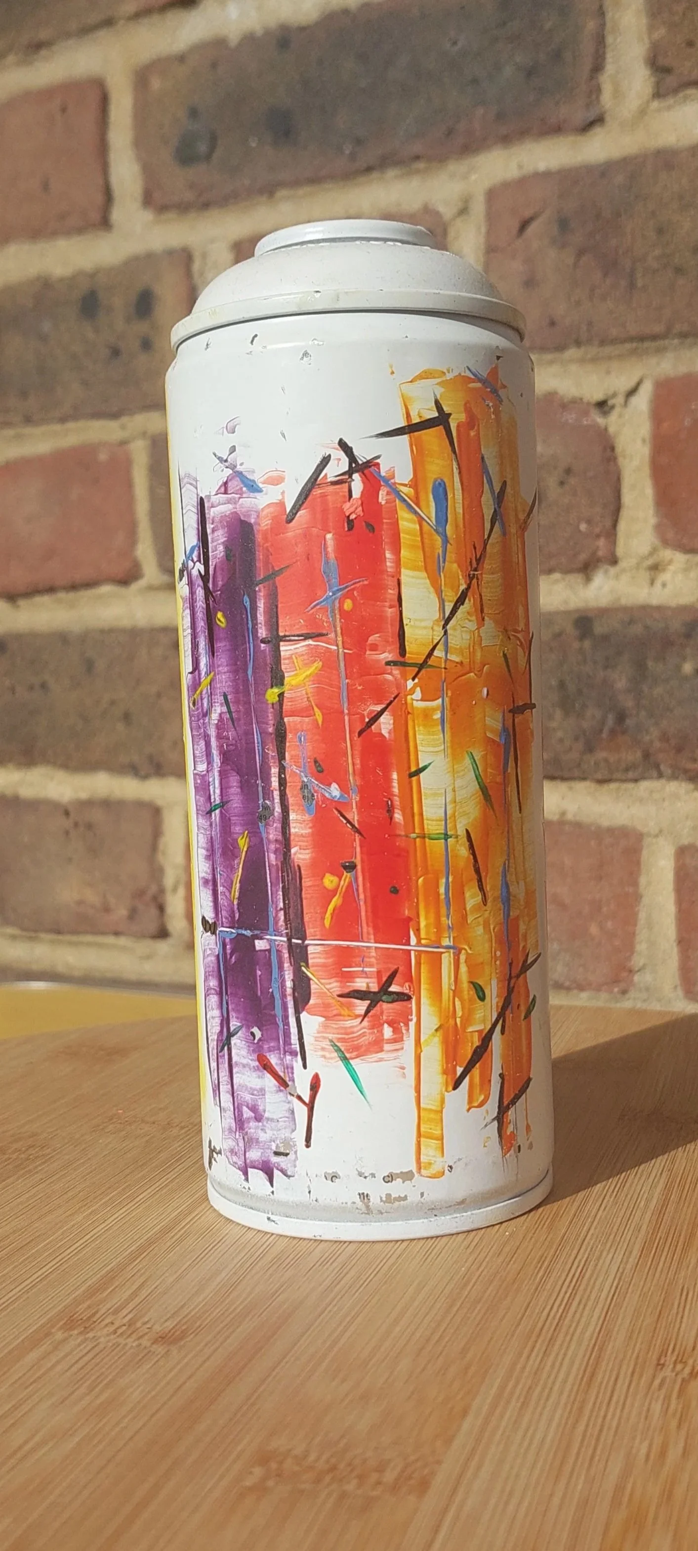 Commission with hand painted style tester can