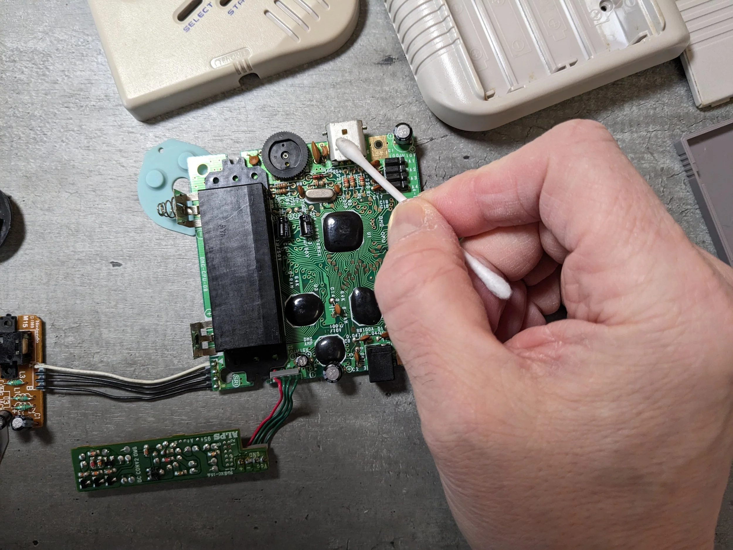 Cleaning Gameboy circuit board