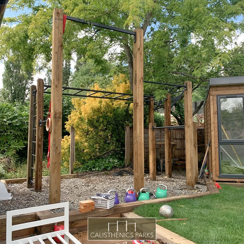 064 2020 garden calisthenics rig installation - Calisthenics Parks.jpg