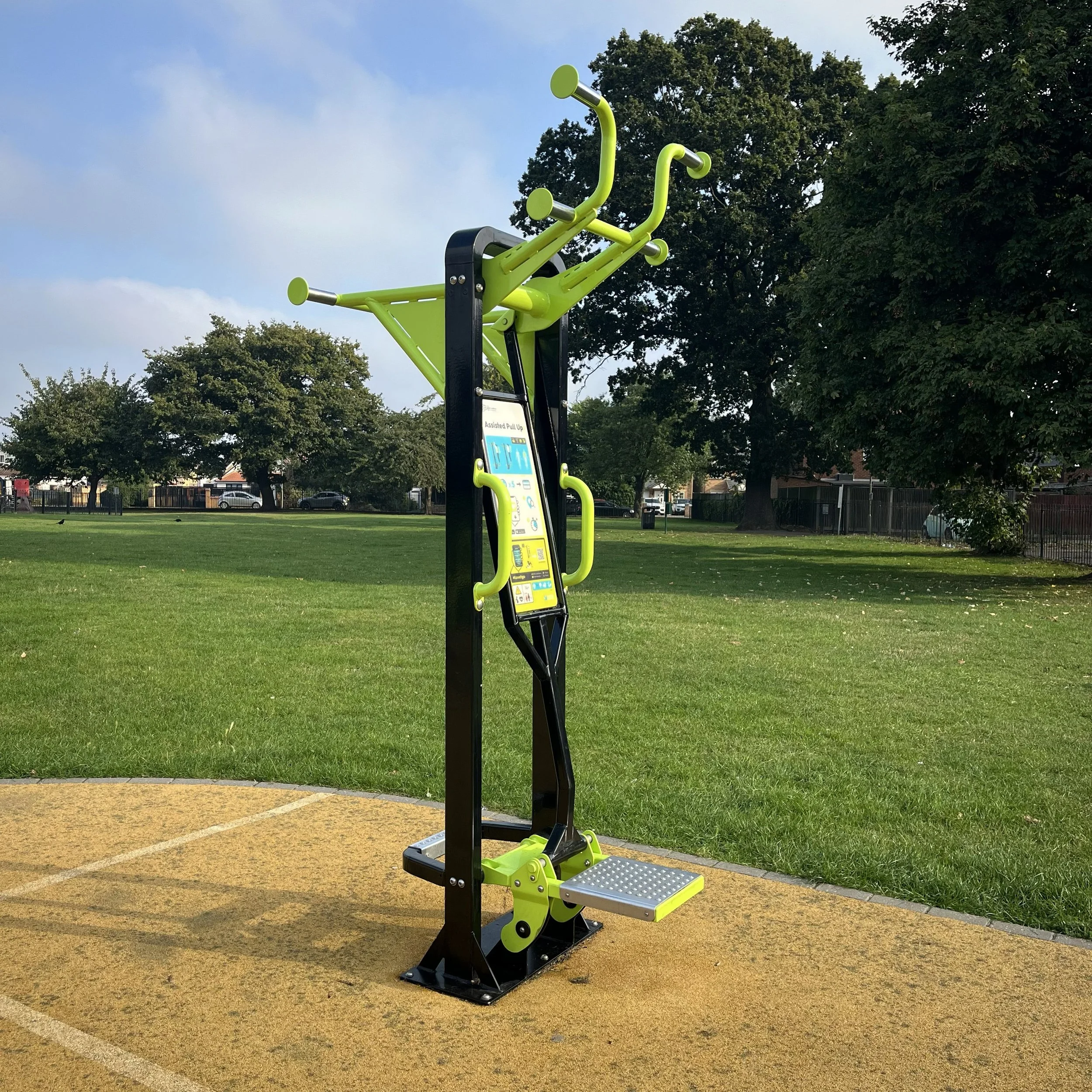 Calisthenics park in Dulwich park 001