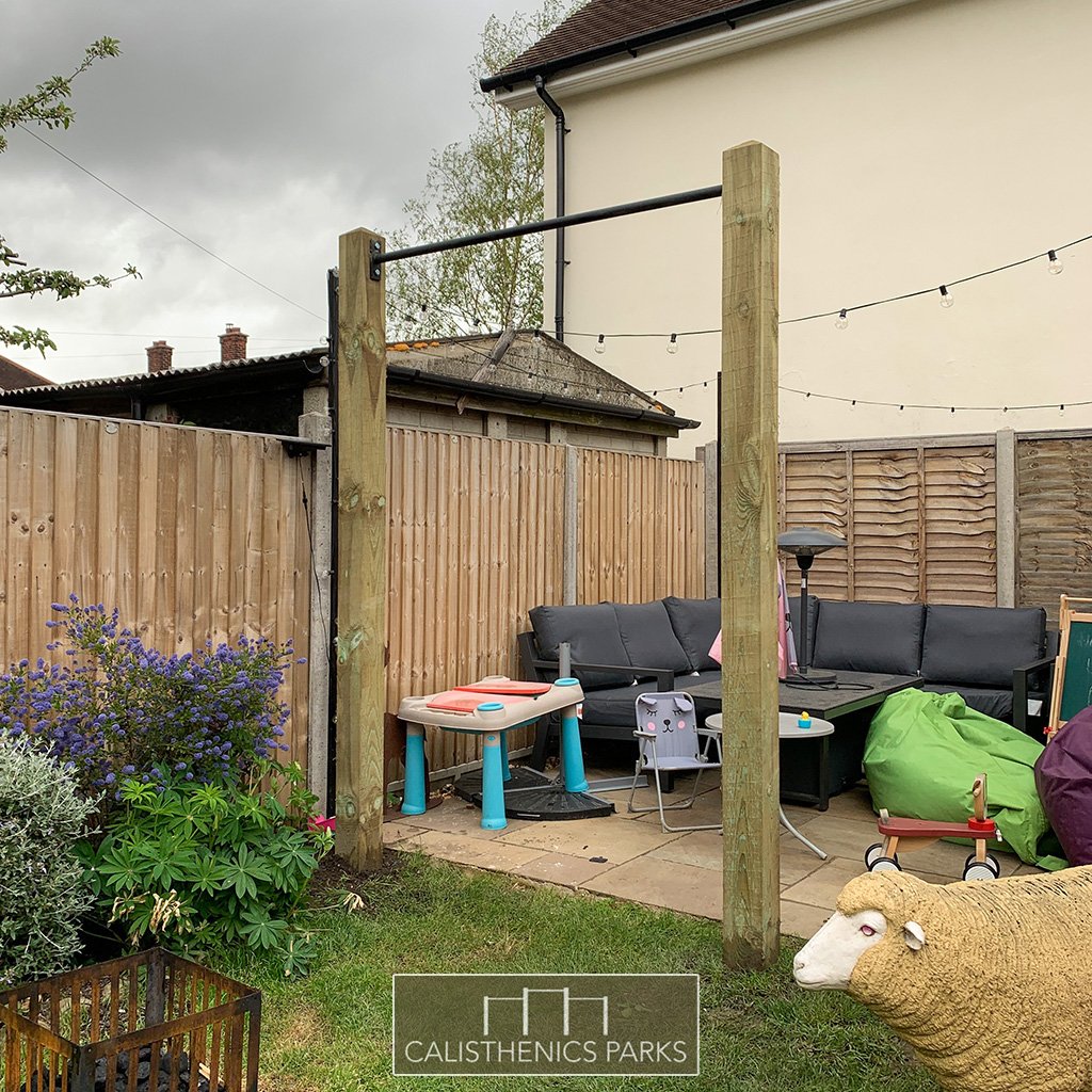 057 2021 garden pull up bar installation - Calisthenics Parks.jpg