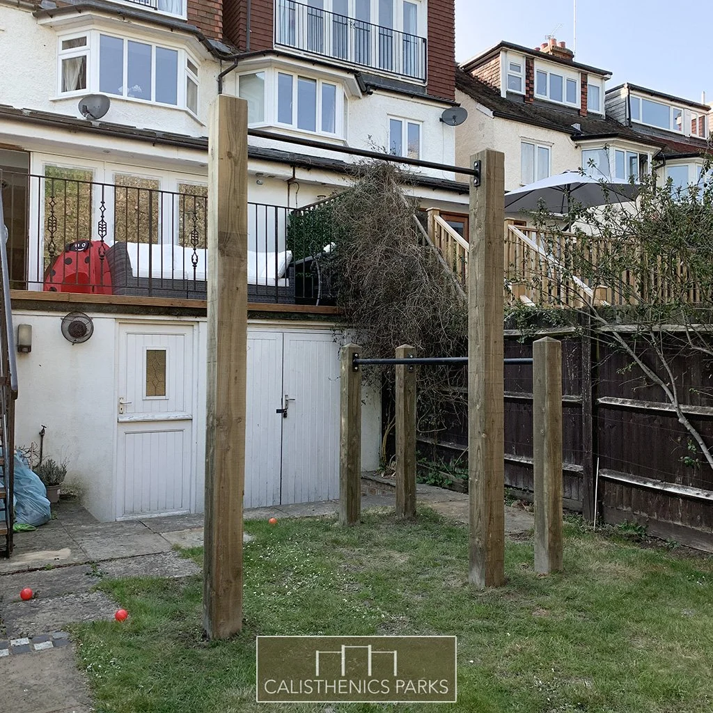 026 2020 garden pull up bar and dip bars installation - Calisthenics Parks copy.jpg