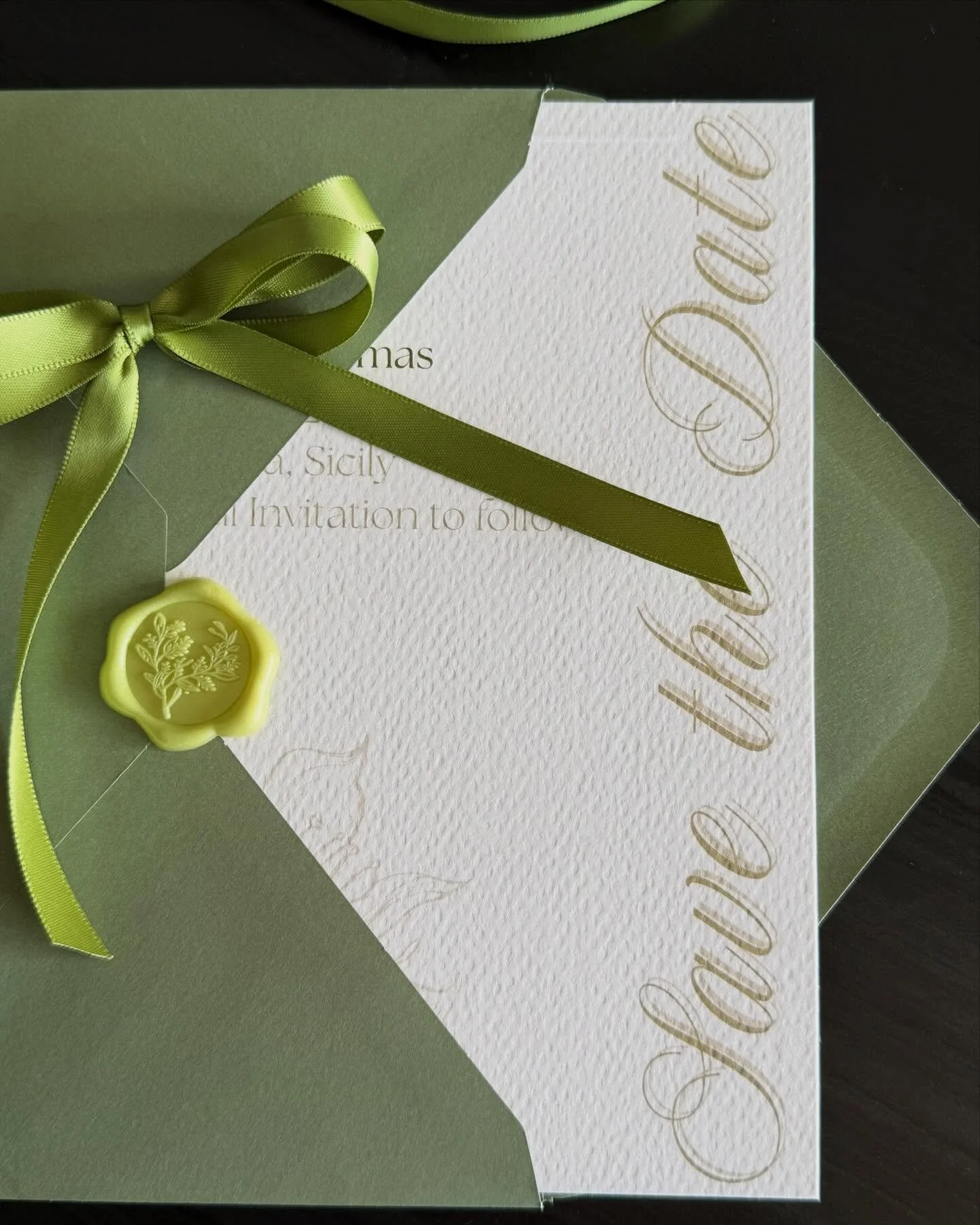 Save the date, beautifully 🤍
Elegant save the dates with sage green details, finished with delicate textures and thoughtful details.
Designed to set the tone for what&rsquo;s to come.

✨ Fully customisable
📩 Get in touch to start yours

#SaveTheDat