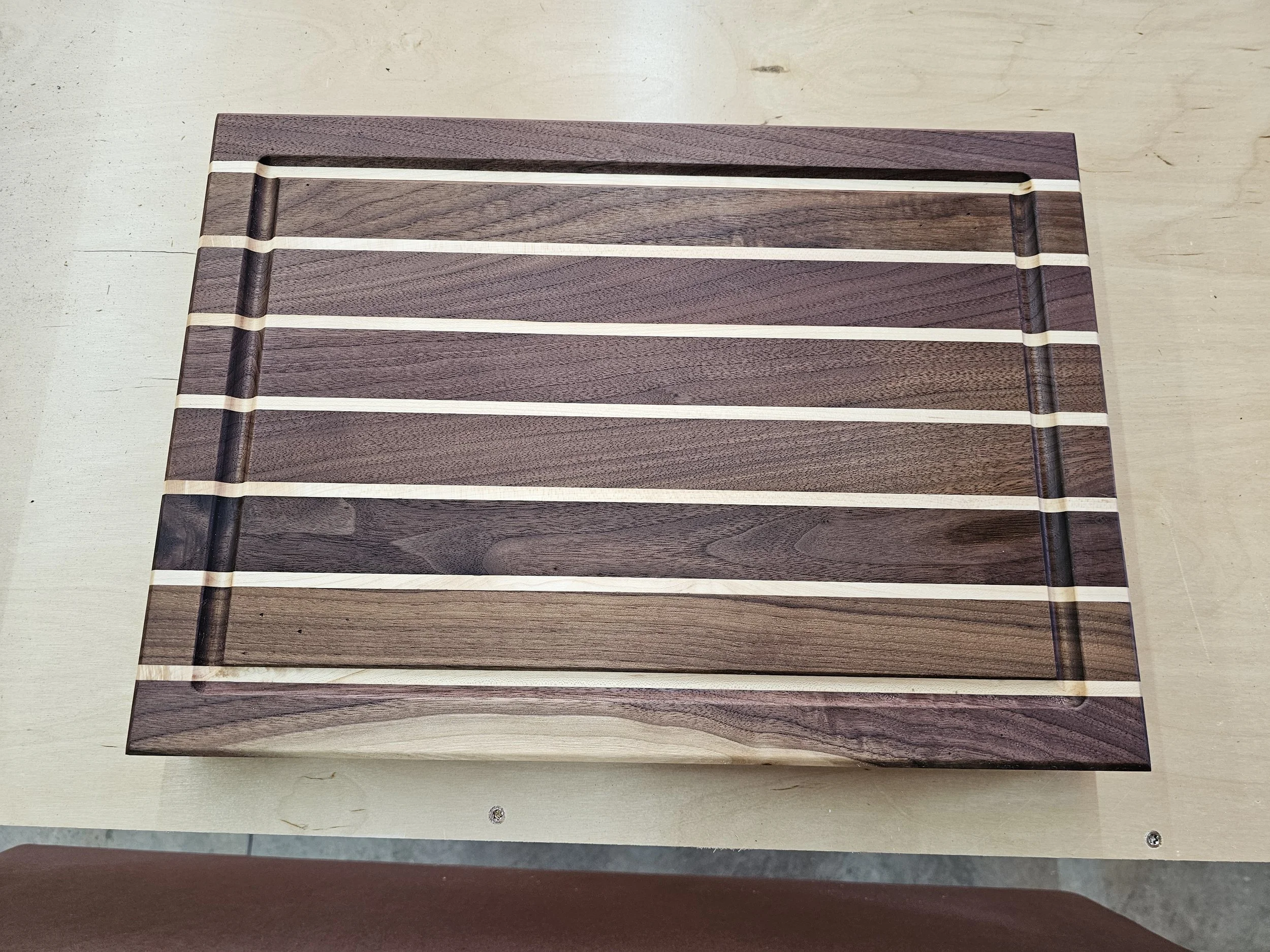 Walnut Side Grain Cutting Board with Maple Accents
