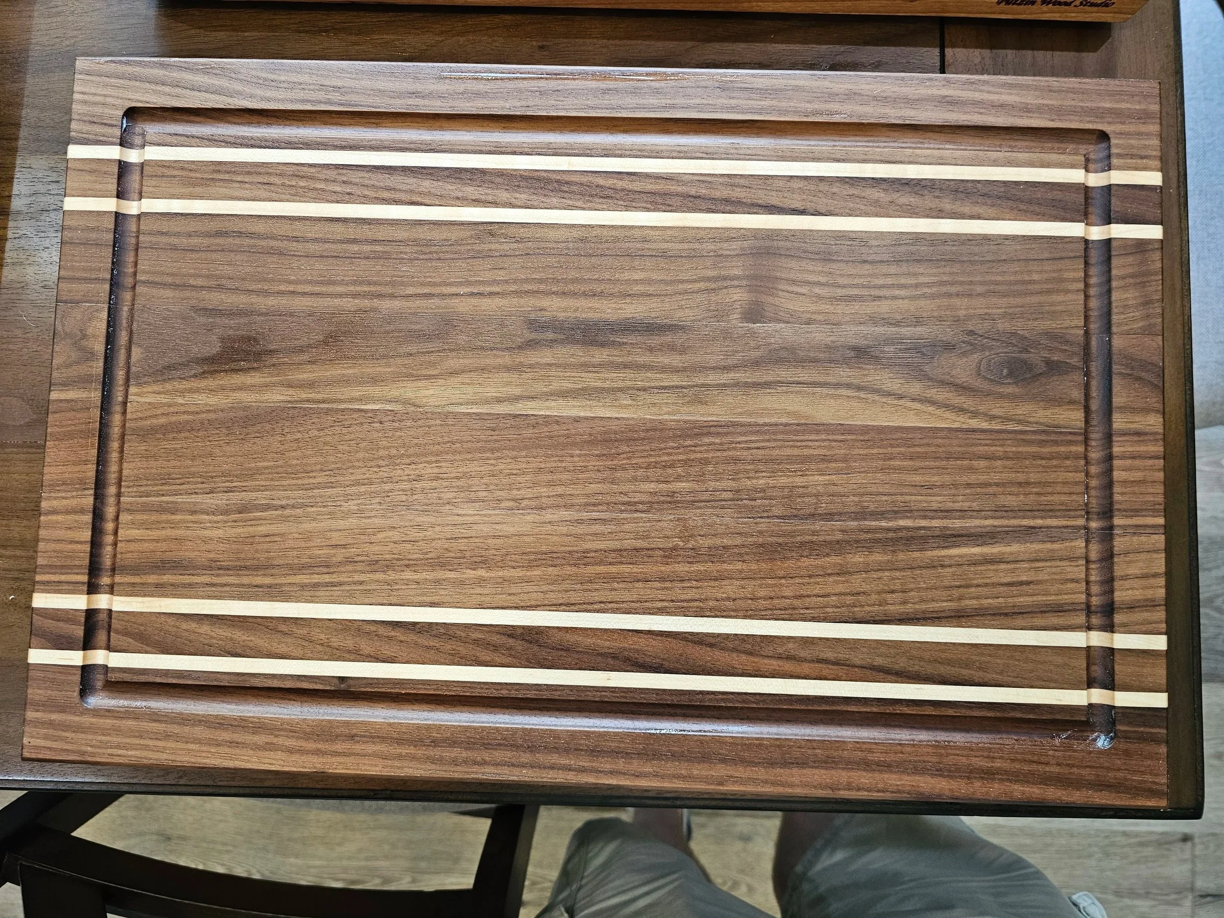 Walnut Side Grain Cutting Board with Maple Accents