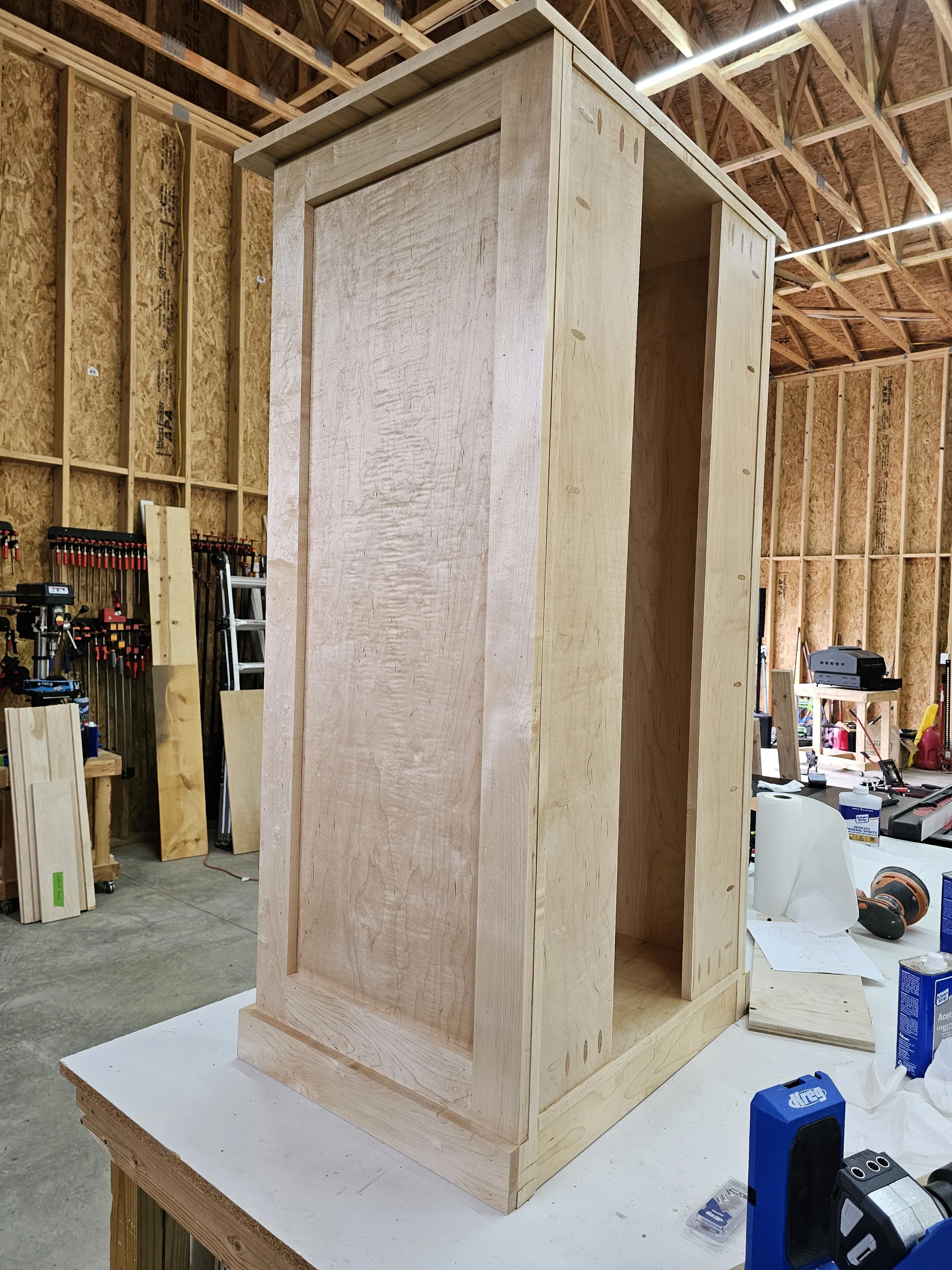 Maple Stereo Cabinet with Adjustable Shelves