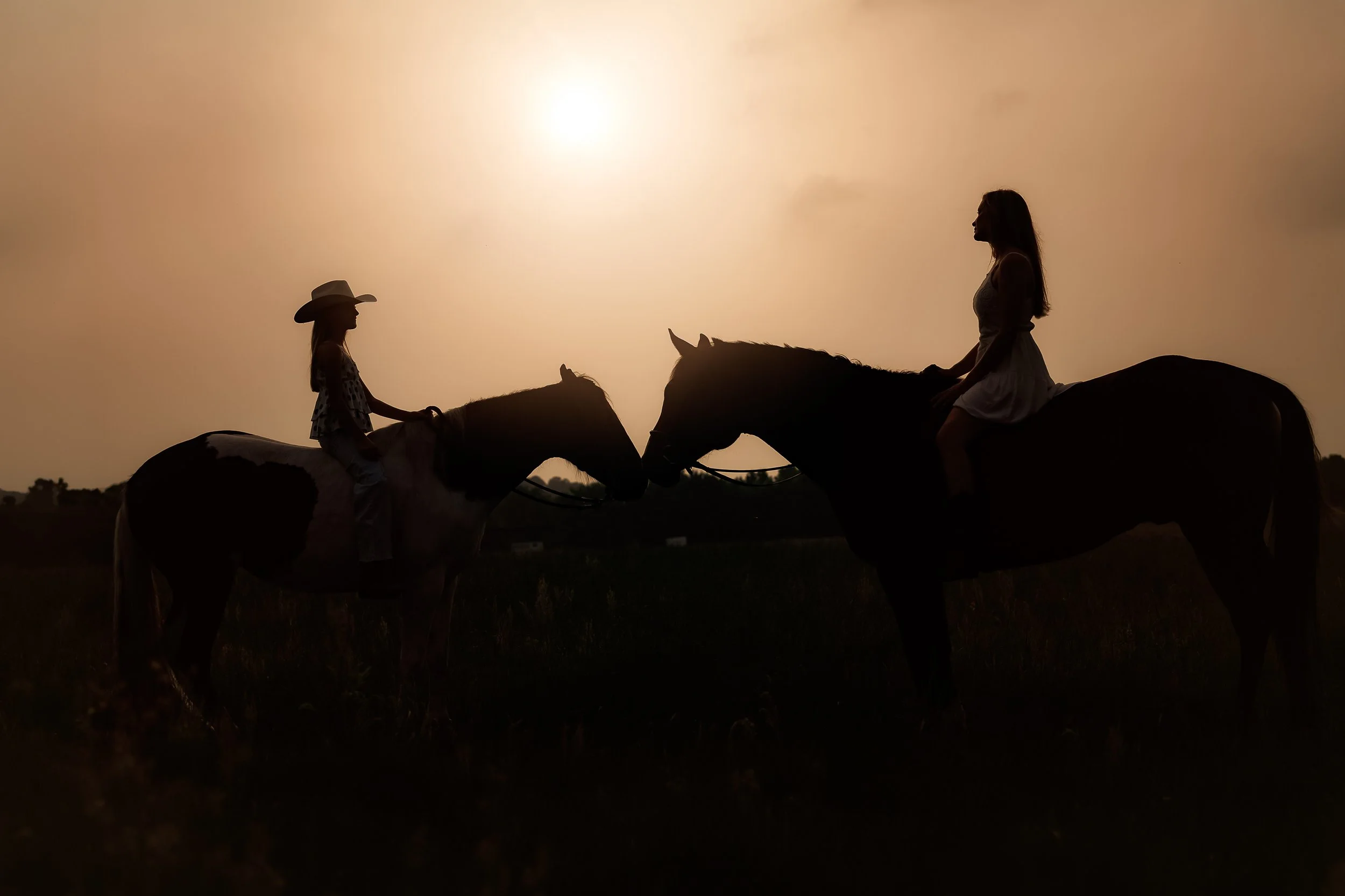 mom and daughter session with horses