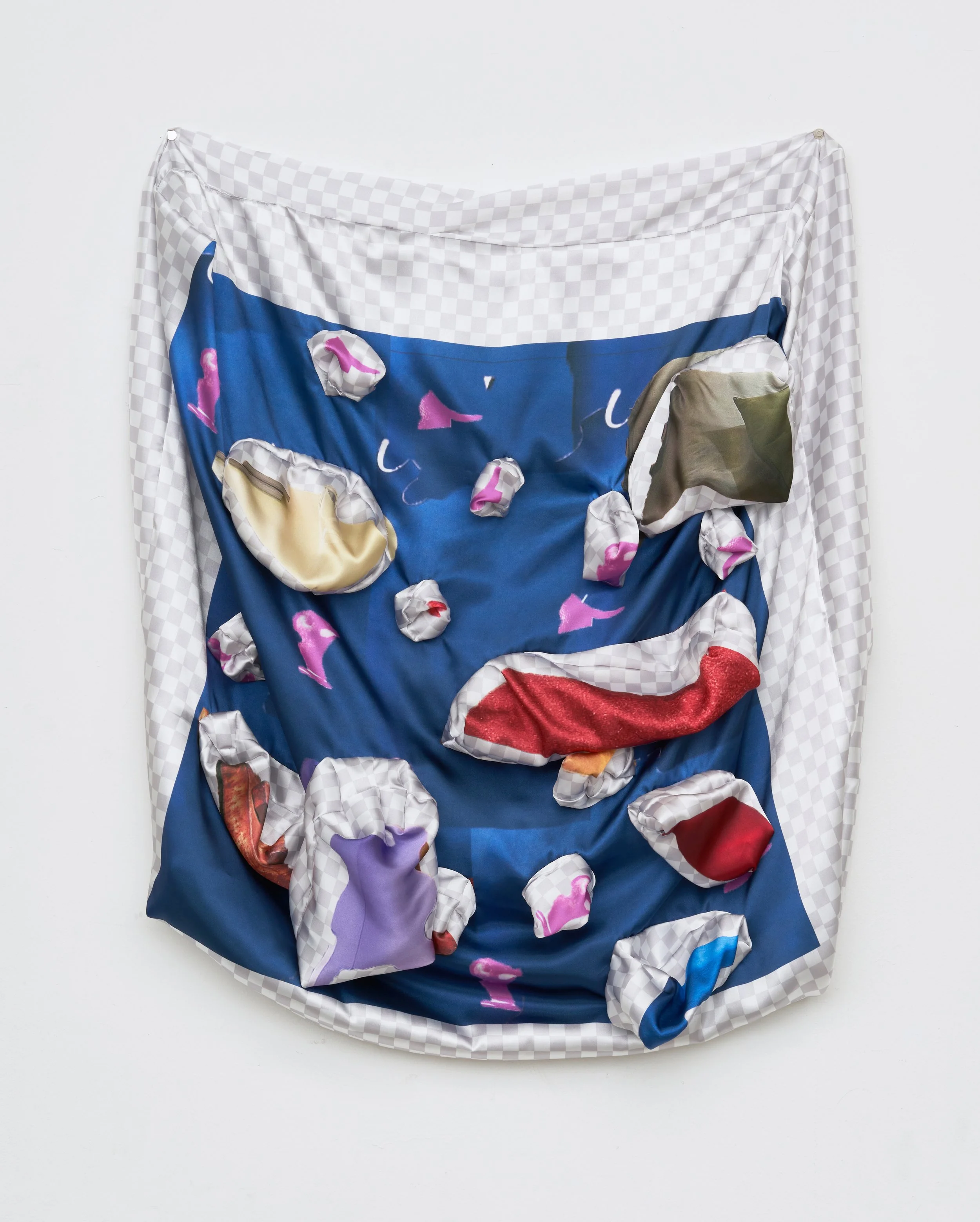 디지털 껍질04, 2022,샤무즈 공단에 디지털 프린트, 손바느질,90x90cm .jpg