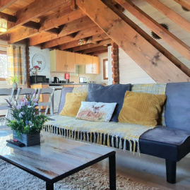 hen party accommodation with hot tub Lincoln