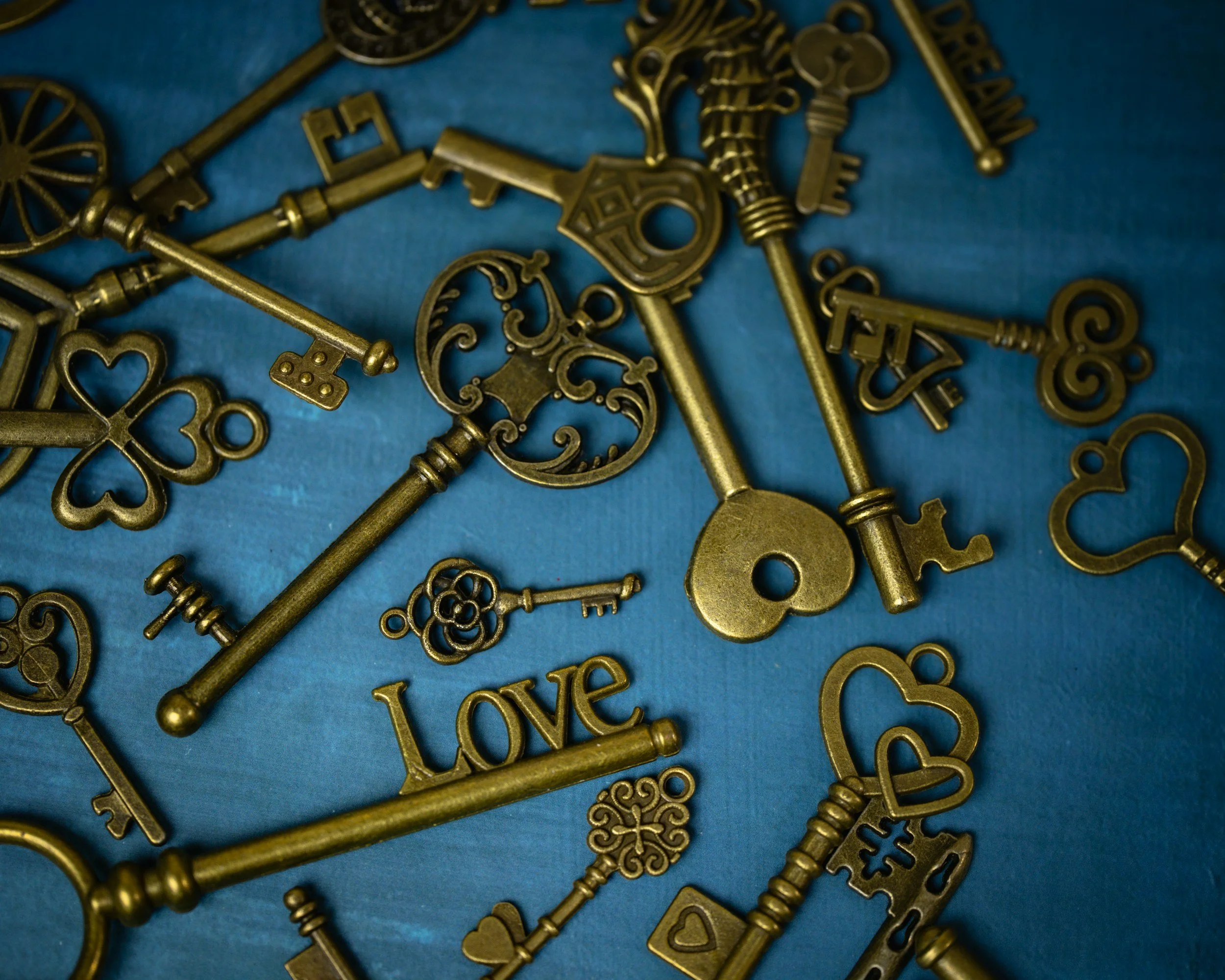 Charm Bar hen party workshop