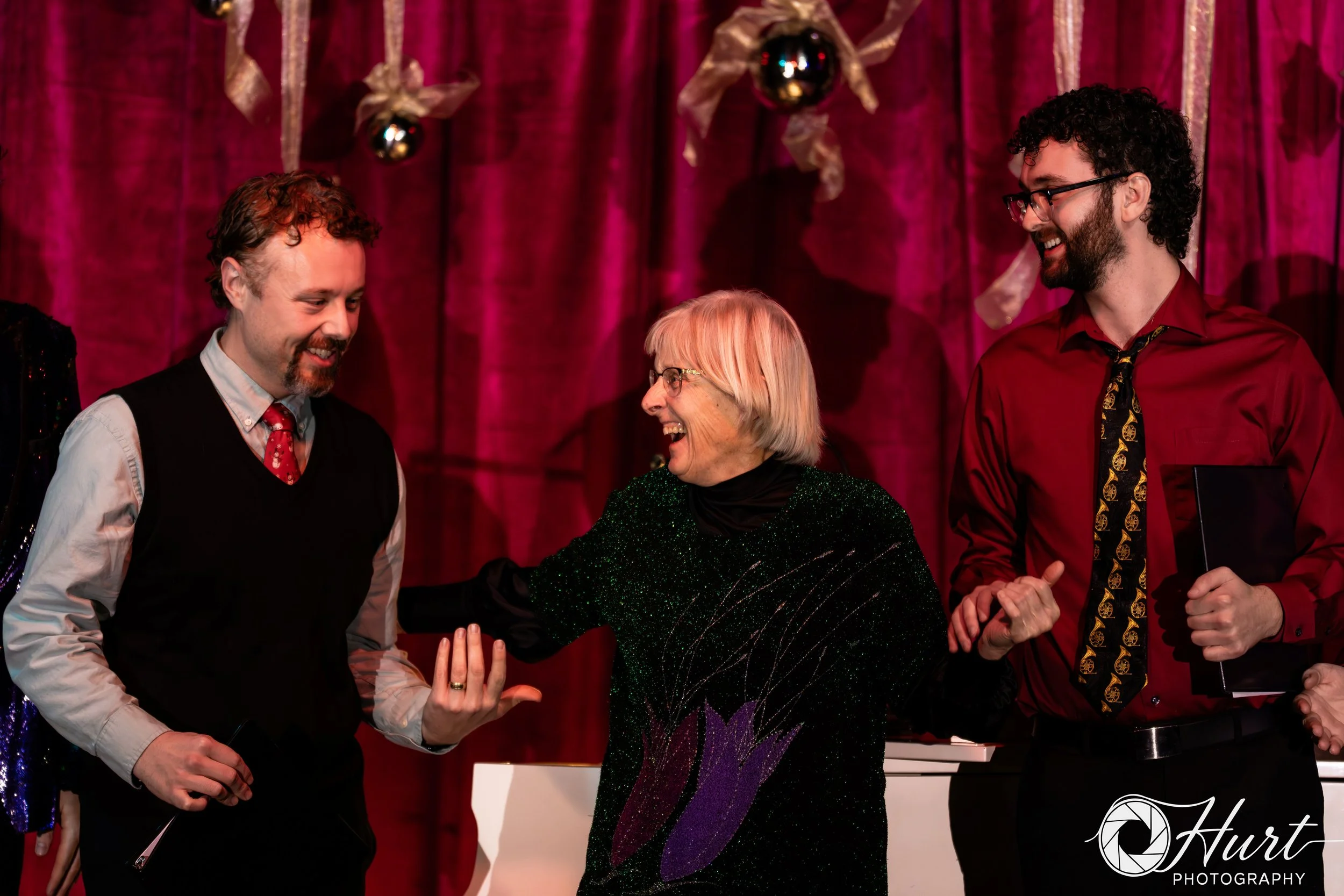 COMOCABARET-TISTHESEASON-JAH0303 (1).jpg