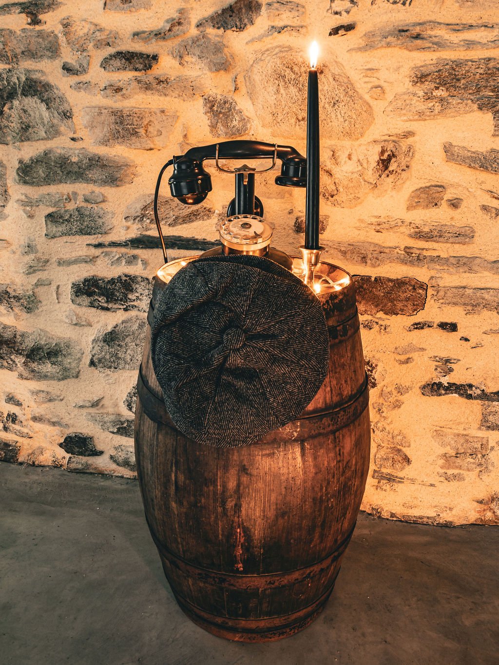 Téléphone ancien – accessoire déco Speakeasy style club clandestin