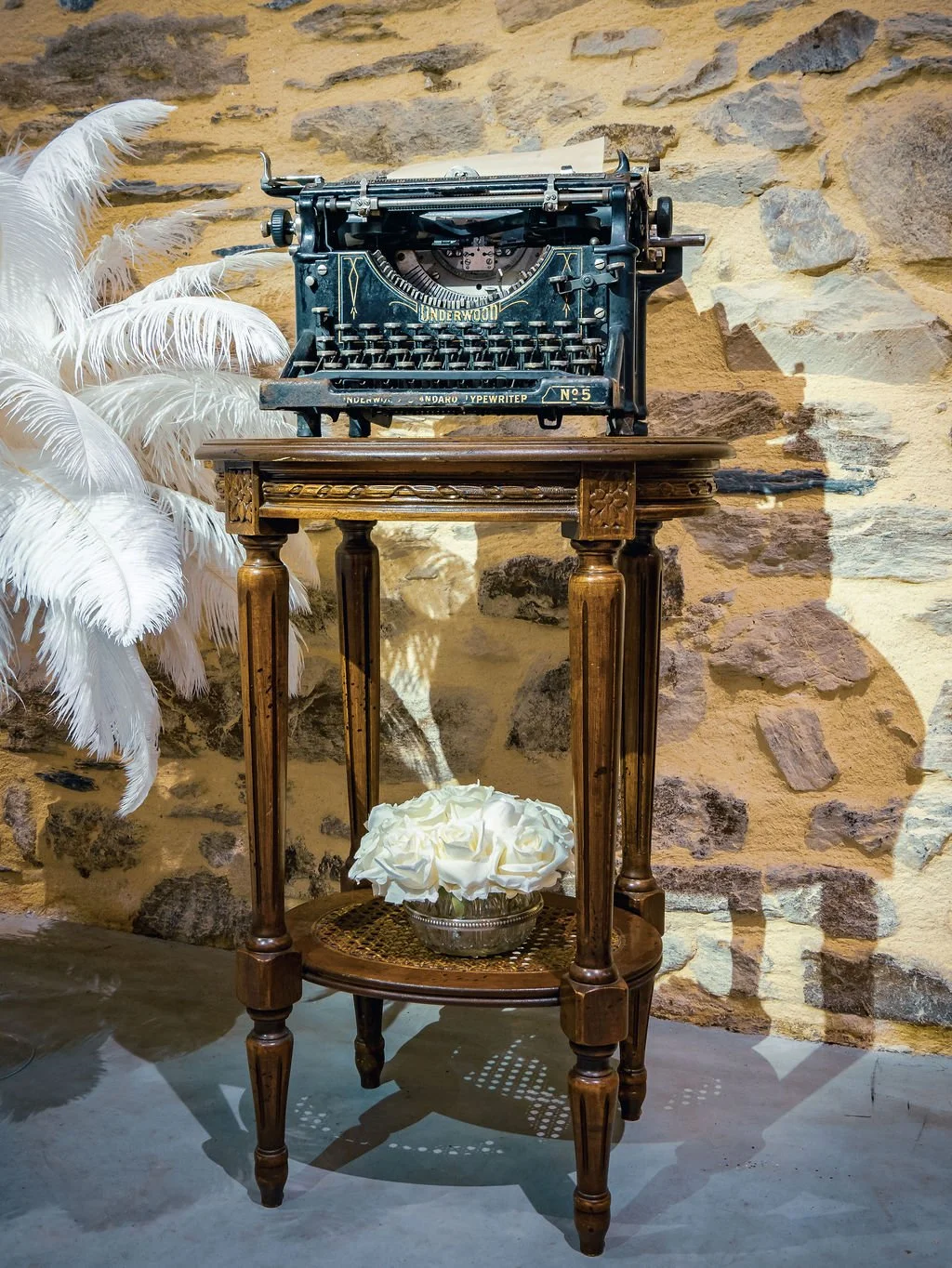 Accessoire Gatsby vintage avec machine à écrire décorative à louer à Nantes