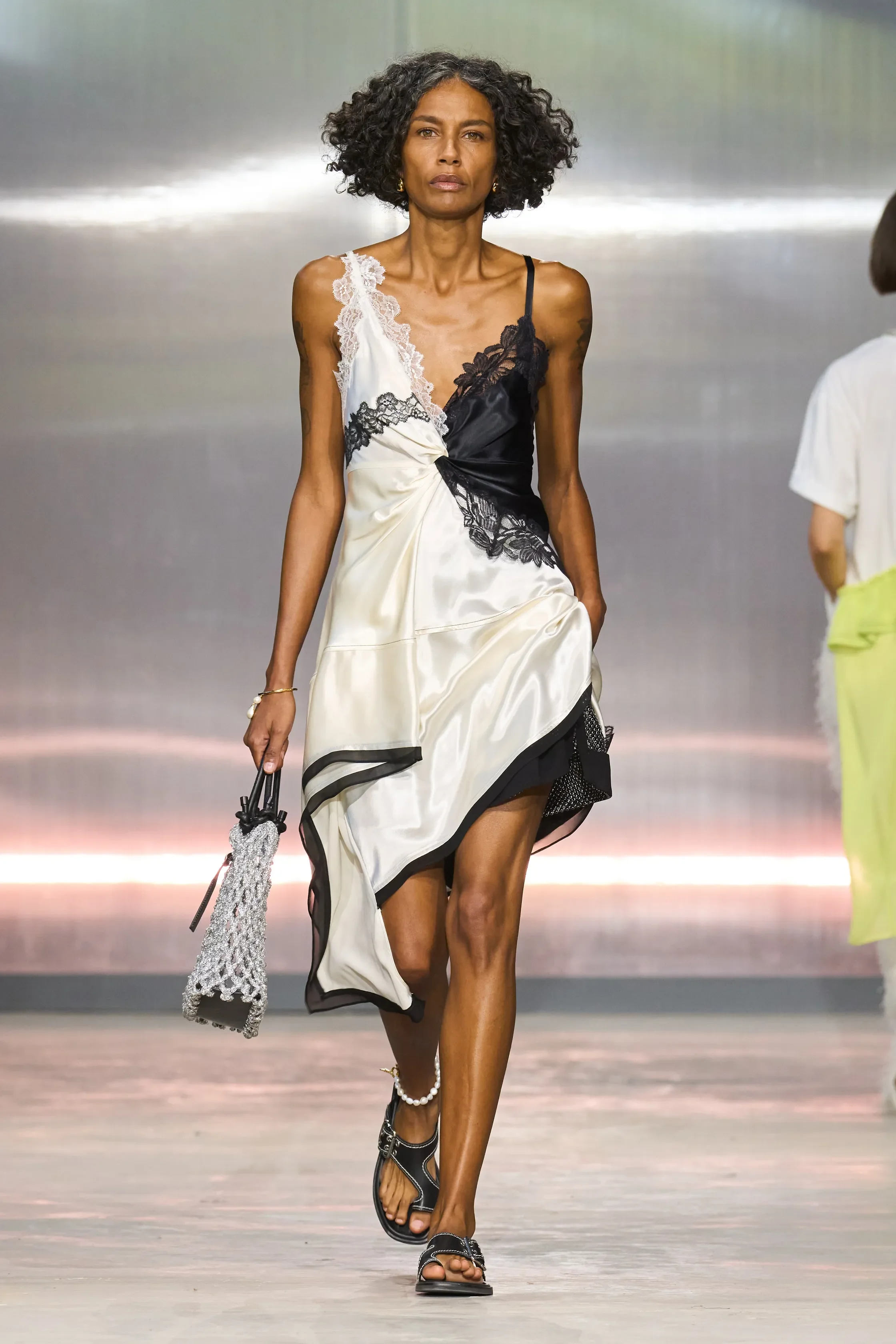 00035-3-1-phillip-lim-spring-2025-ready-to-wear-credit-gorunway.webp