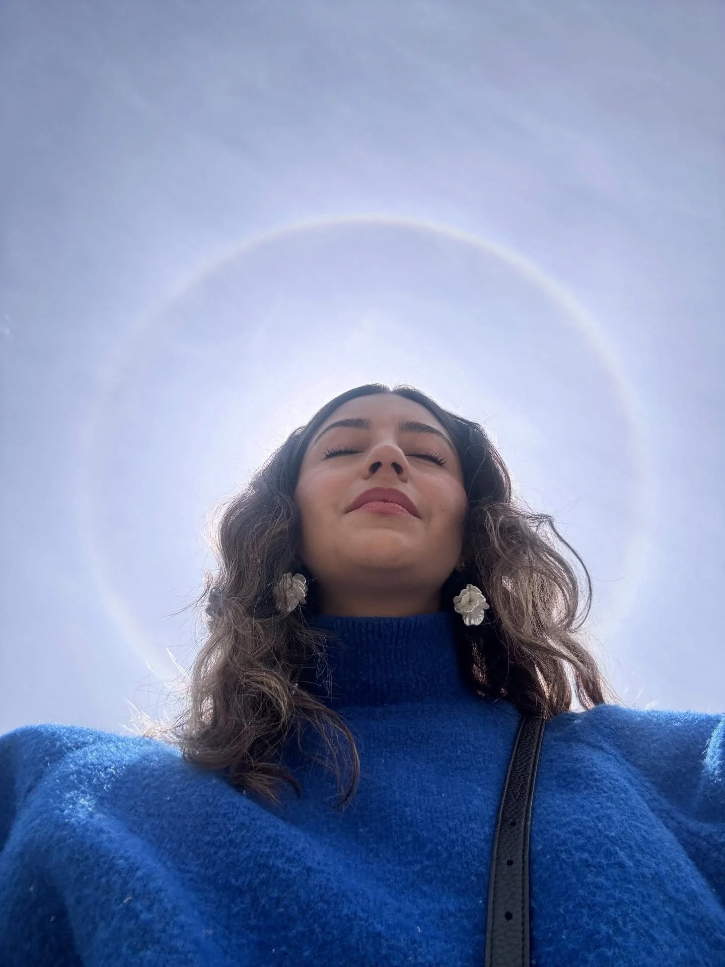 love capturing these moments of inner peace &amp; meditation ❤️ being in the mountains &amp; volcanoes just feels so different and magical

my body, emotions, energy and mind just feel&hellip; so. at. peace. so in balance. 

#pichincha #cotopaxi #mit