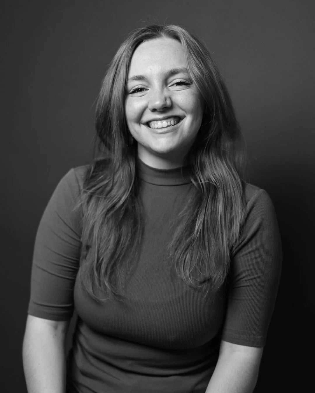 Hello Emma Jean! 💫

A viral filmmaker, crazy-talented singer, style icon, and crazy Adobe wizard. She is not definable except in her kindness. No matter what I ask her to do, no matter how crazy an idea I pitch her, she comes back to me with kindnes