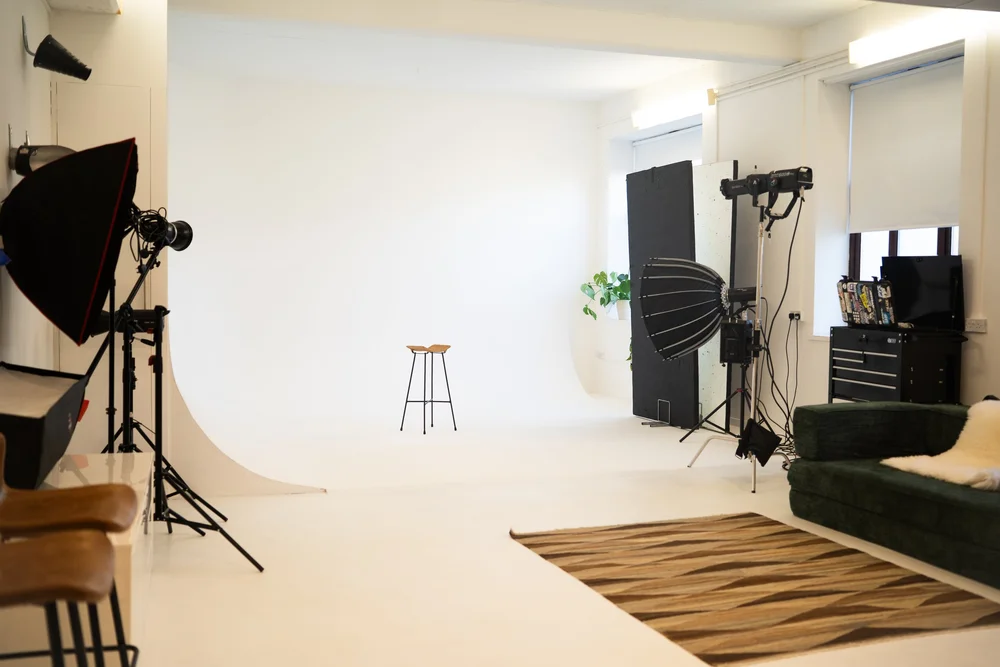 Cove studio with client lounge at STU 22