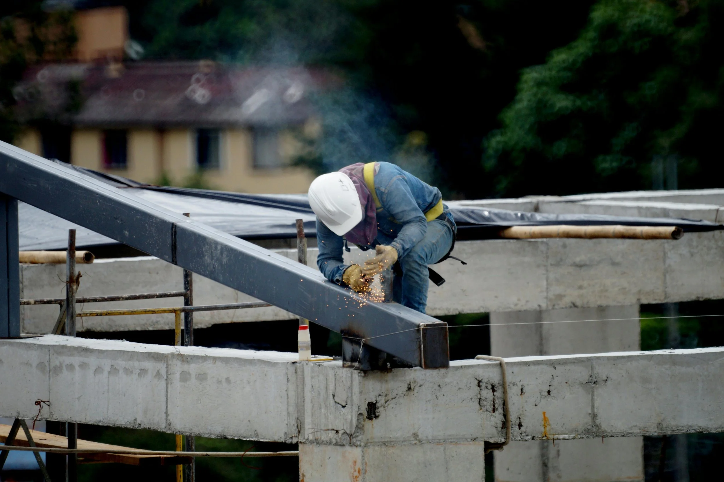 construction worker working on site, construction, general contracting lexington ky