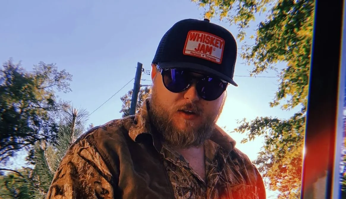 Dakota Neuman Live on Wine Walk Row