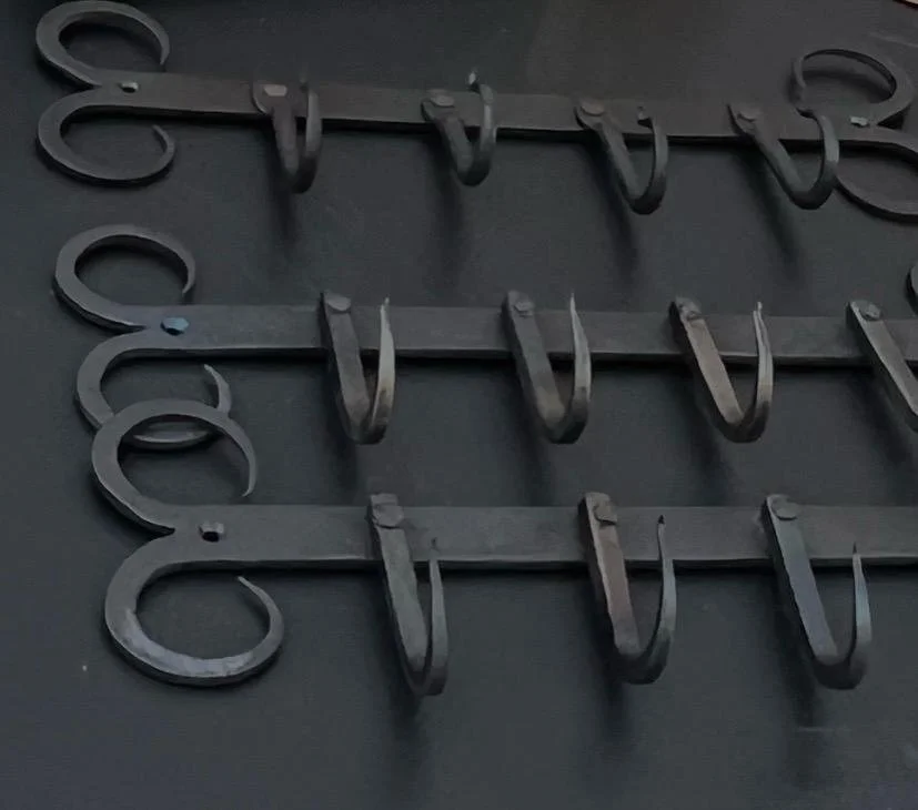 Coat hook (one provided)