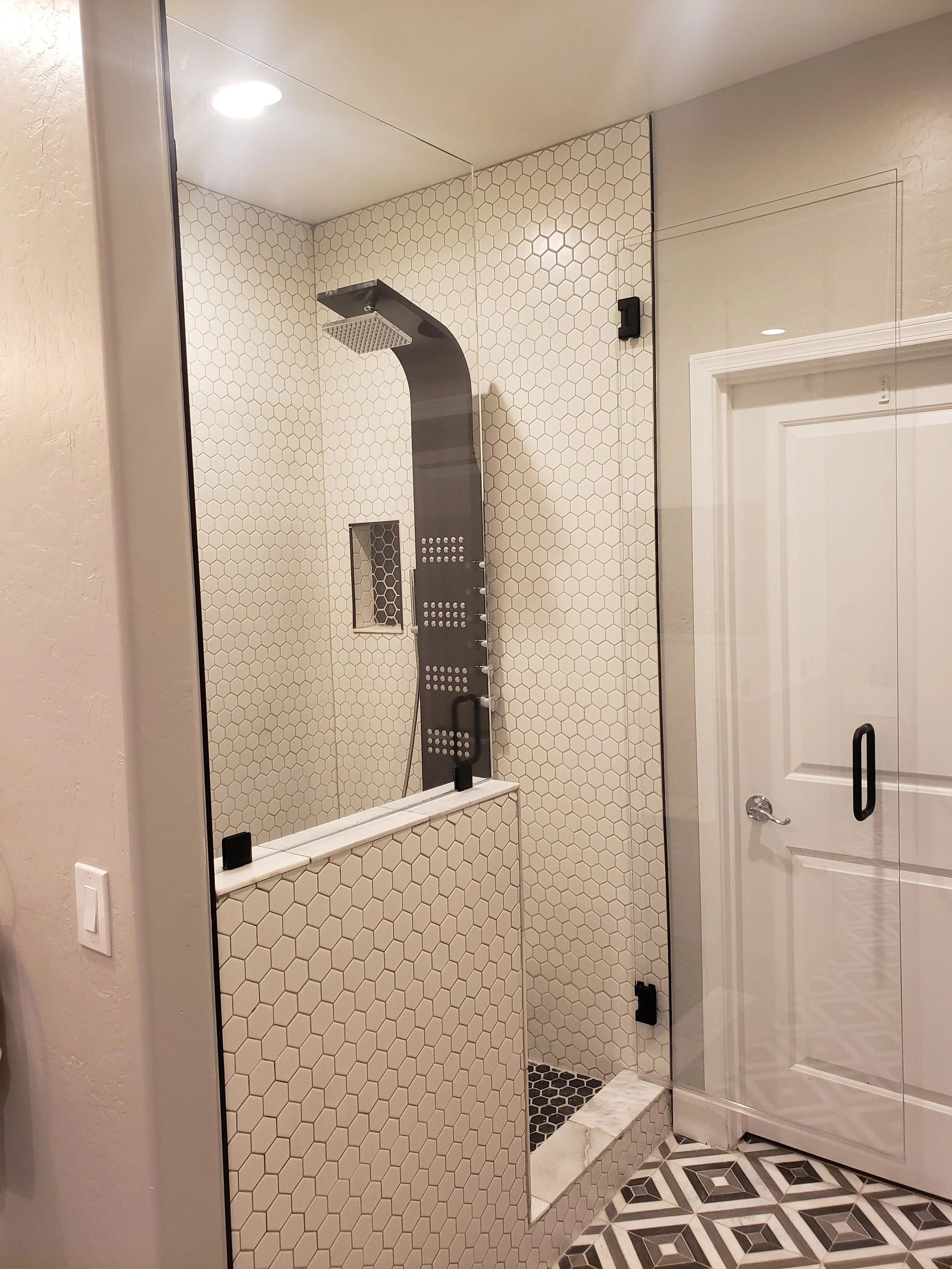 frameless-shower-door-half-wall-panel-las-vegas-04.jpg