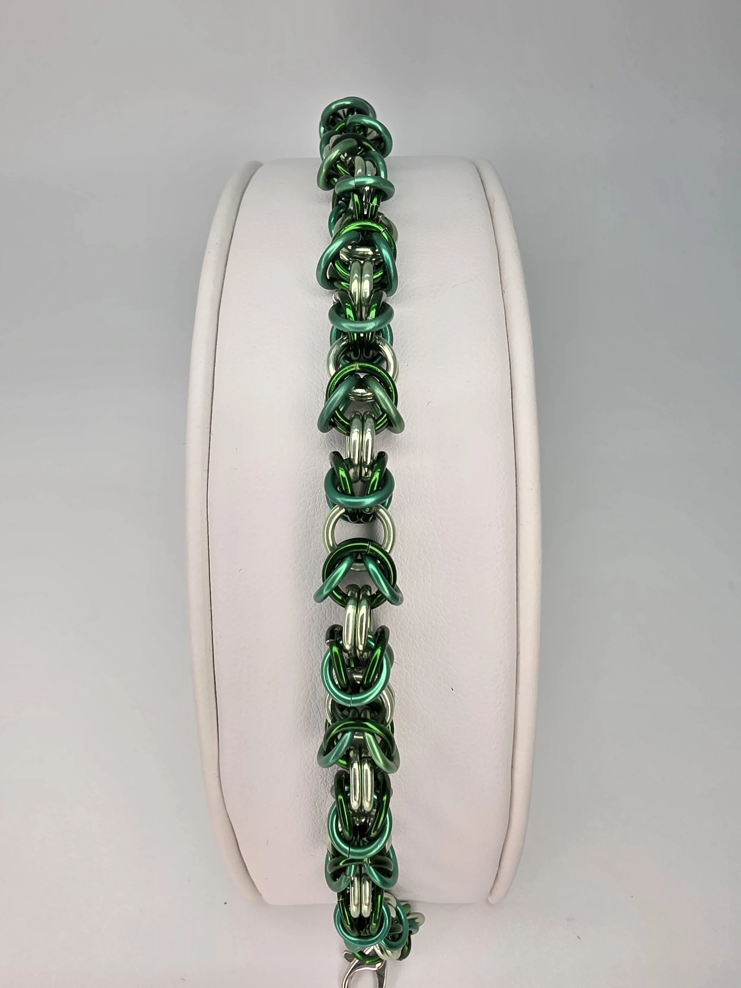 Mint Forest Bloom Chainmail Bracelet