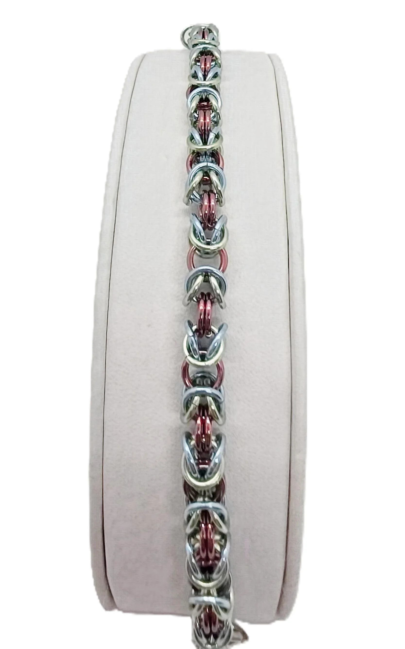 Berry Breeze Chainmail Bracelet