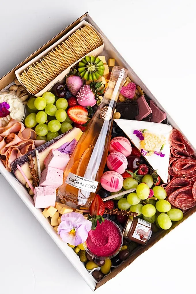 The-Graze-Company-Valentines-Day-Graze-Box-2021-February.jpg.webp