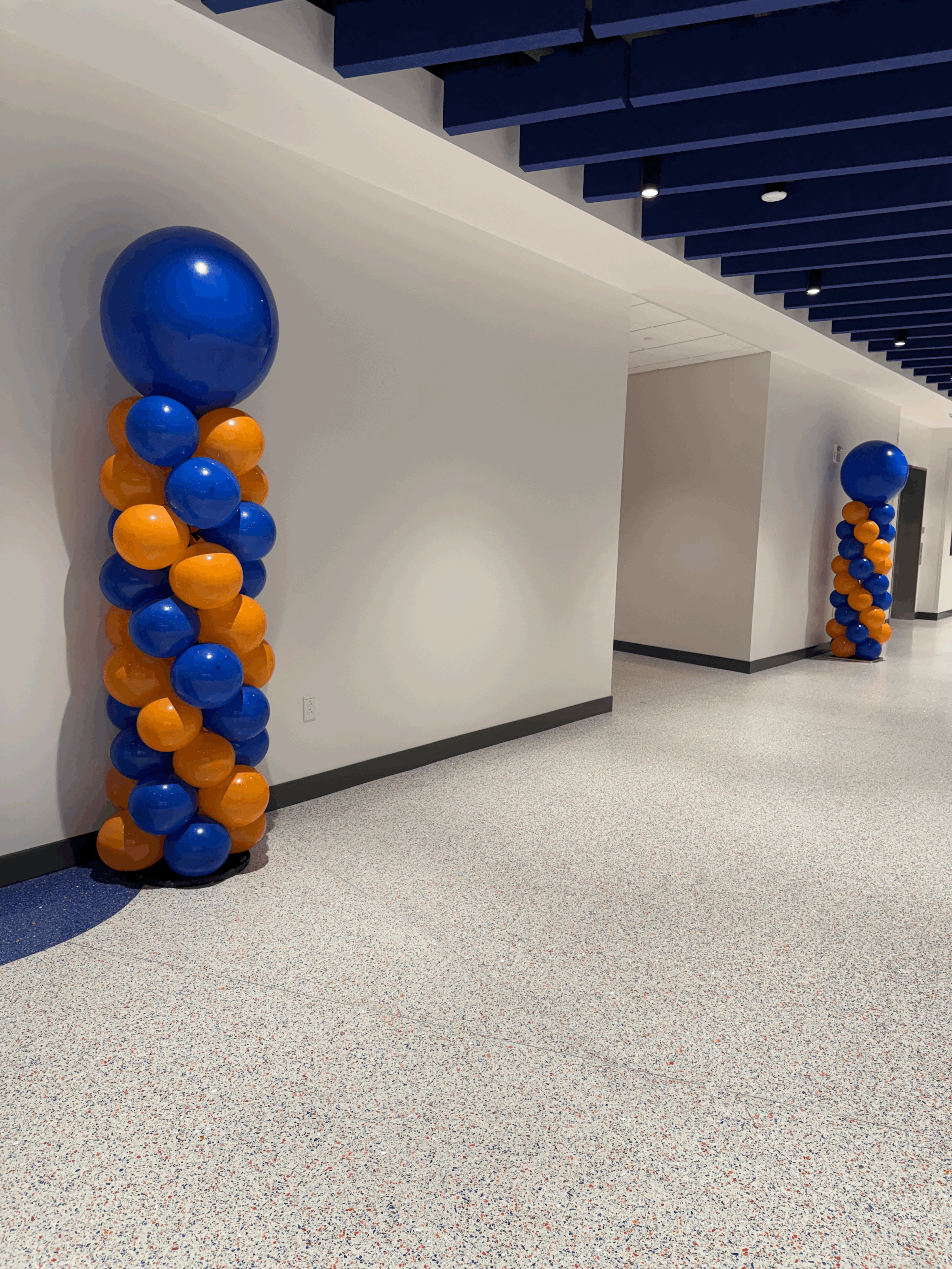 Classic Balloon Column